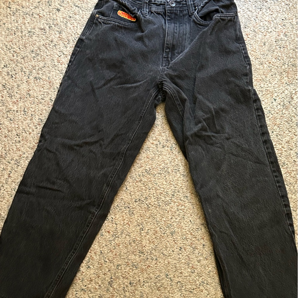 Great shape !! He grows fast !! Size 30. Men or women’s